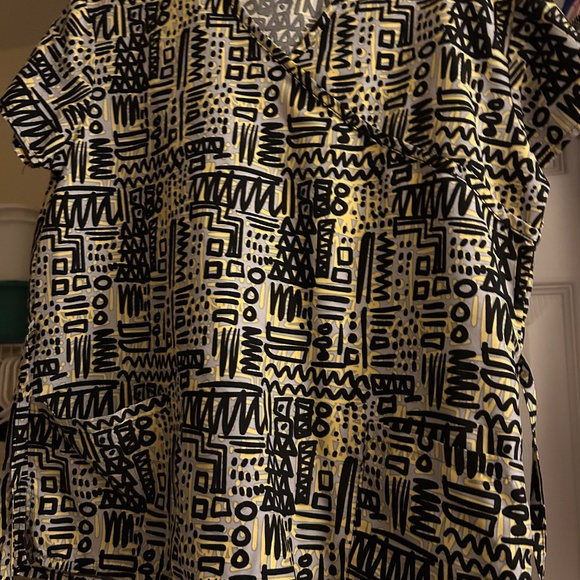 Scrub pants $5 each - Picture 8 of 10